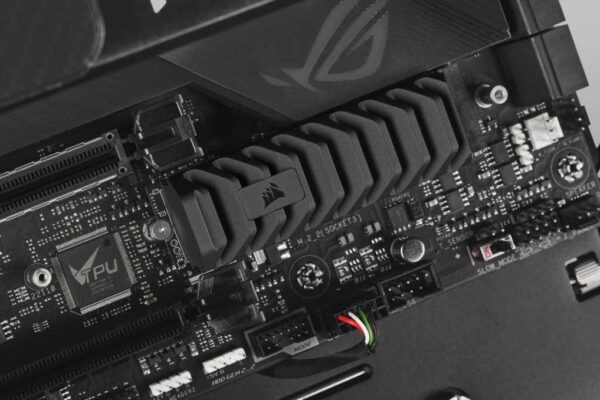 Corsair mp600 pro xt 1.jpg