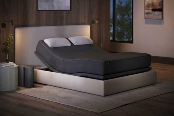 Eight sleep smart bed 1.jpg